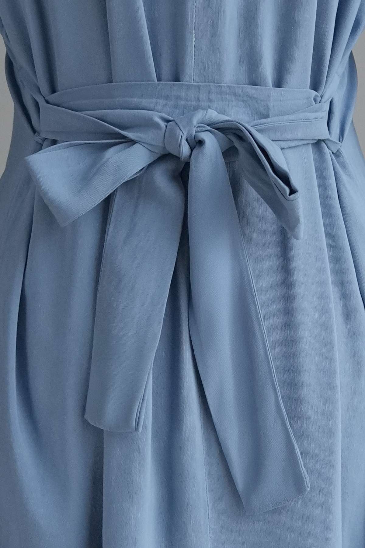 Essence | Light Blue